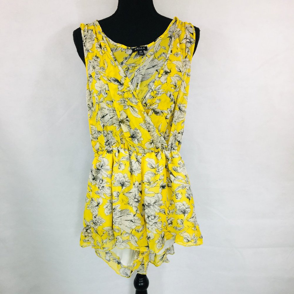 women's UK2LA yellow white floral ROMPER small P